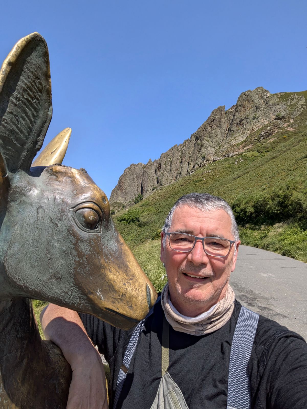 21-an der Bronzestatue